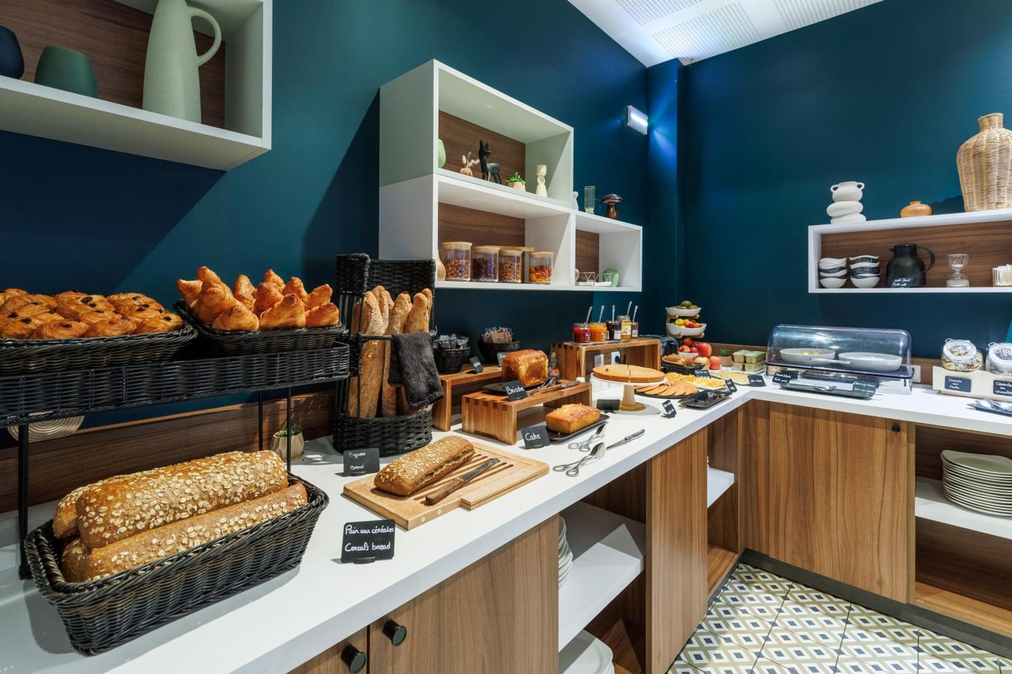 The Originals Boutique, Hotel Le Pariou, Исуар Екстериор снимка